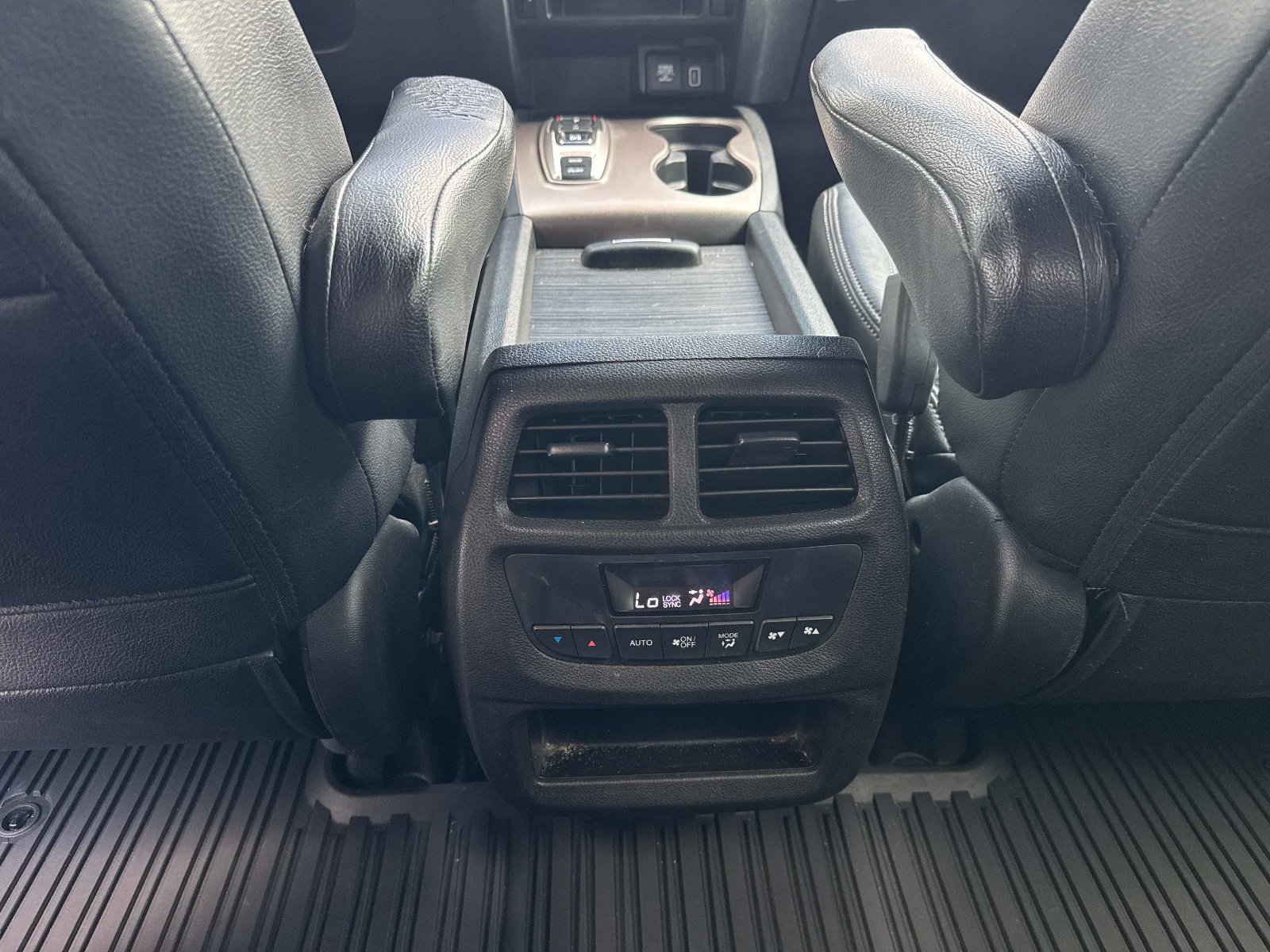 Used 2022 Honda Pilot Sport image 17