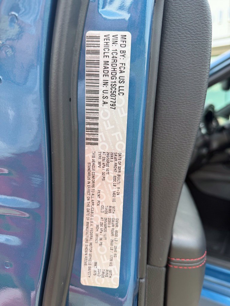 Used 2025 Dodge Durango GT w/ Blacktop Package RWD image 41