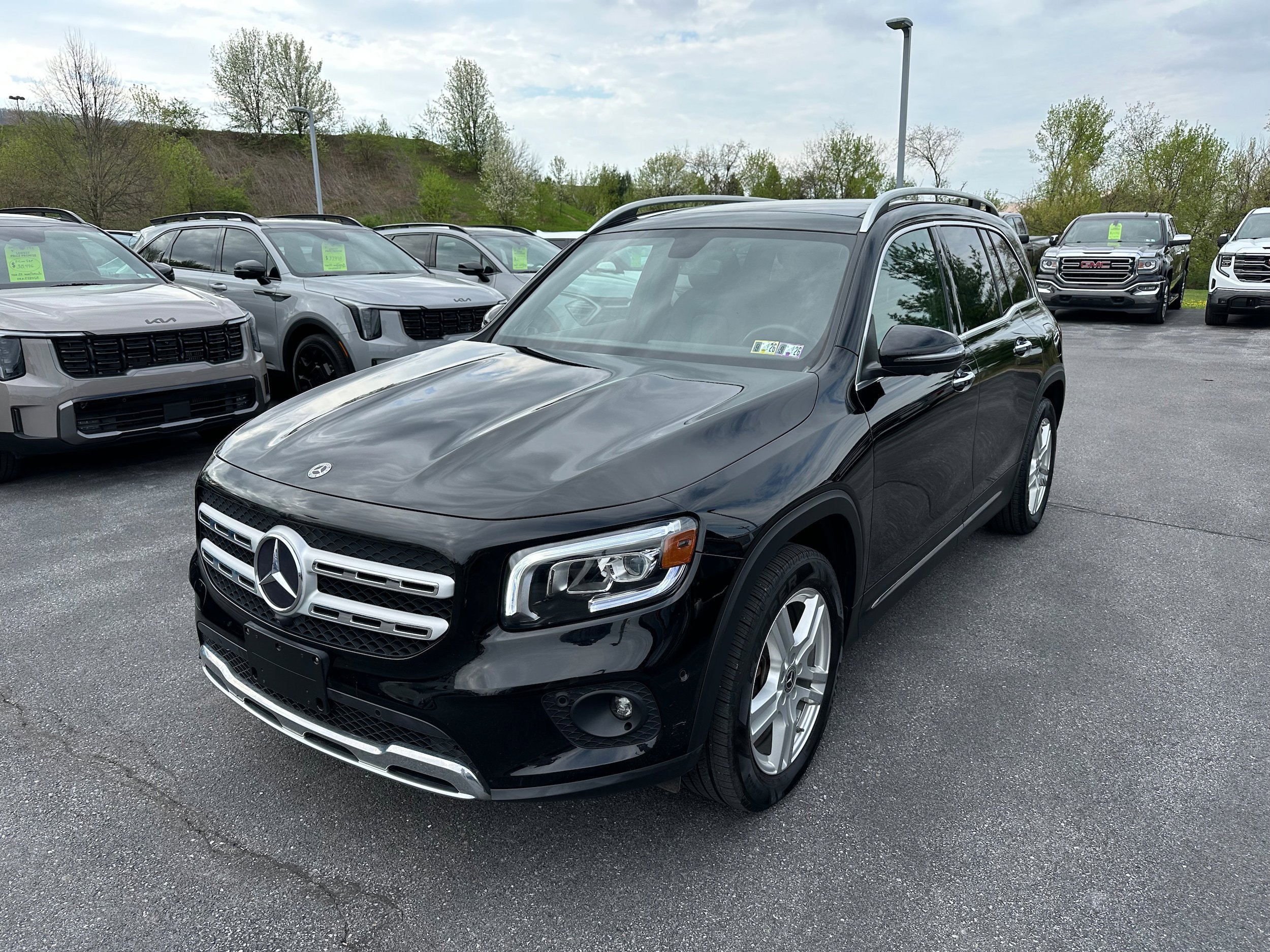 Used 2021 Mercedes-Benz GLB 250 4MATIC image 1