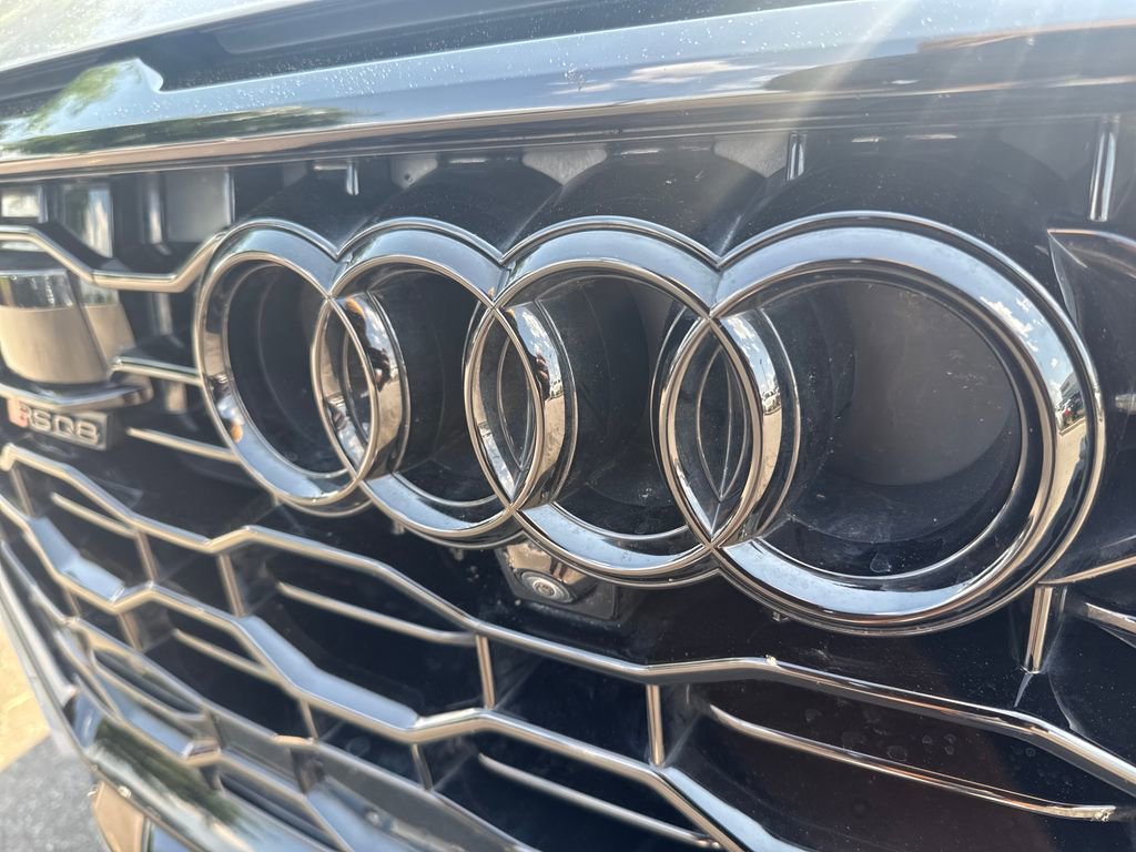 Used 2022 Audi RS Q8 AWD/4WD image 35
