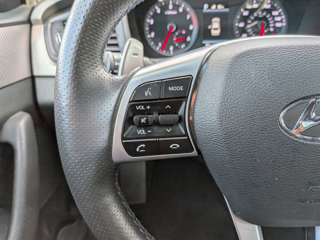 Used 2019 Hyundai Sonata Limited image 17
