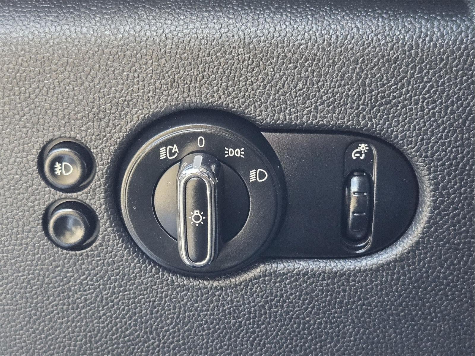 Used 2019 MINI Cooper S FWD image 18