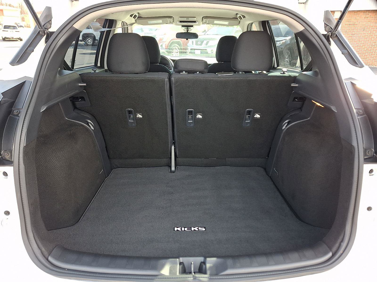 Used 2024 Nissan Kicks SV image 27