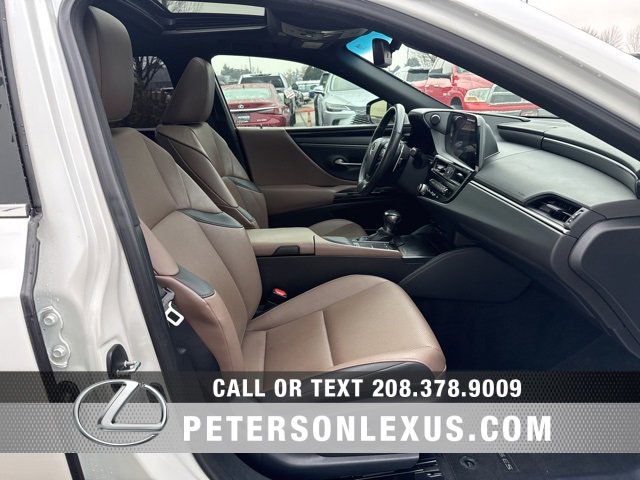 Used 2022 Lexus ES 300h w/ Accessory Package 2 image 12