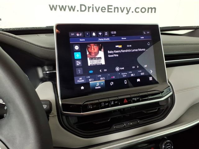 Used 2024 Jeep Compass Limited image 18