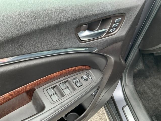 Used 2017 Acura MDX SH-AWD image 15