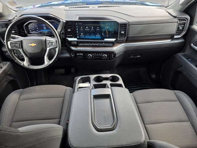Used 2025 Chevrolet Silverado 1500 LT AWD/4WD image 34