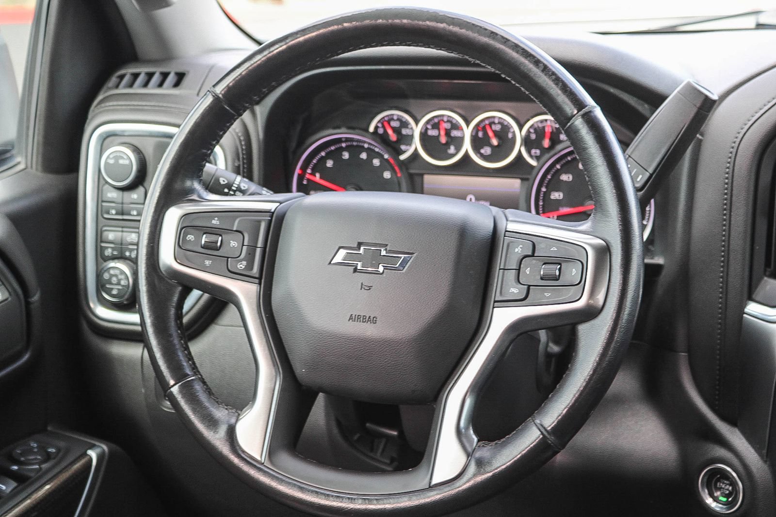 Used 2021 Chevrolet Silverado 1500 RST w/ Texas Edition Plus AWD/4WD image 15