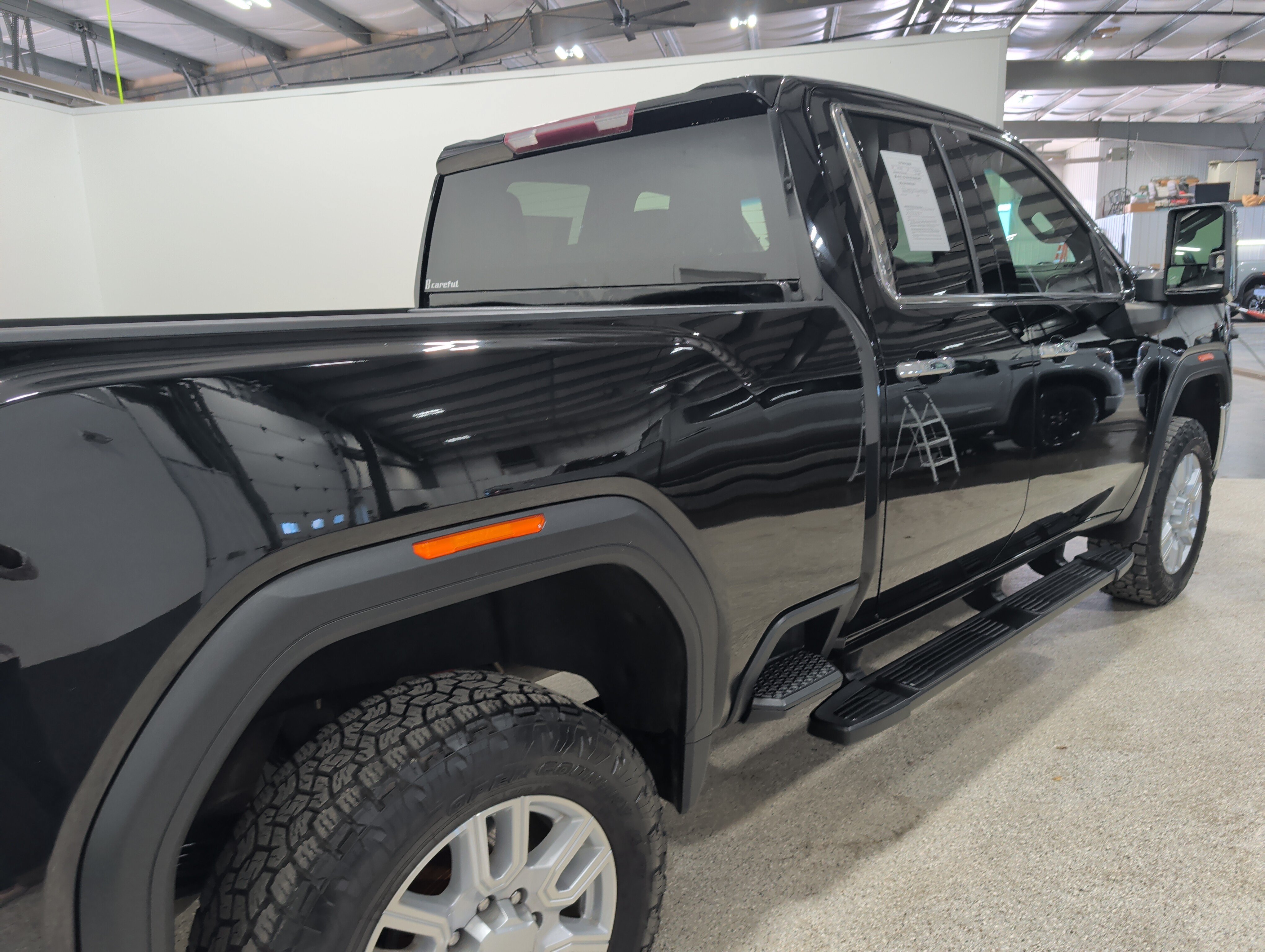 Used 2022 GMC Sierra 2500 SLT w/ X31 Off-Road Package AWD/4WD image 3