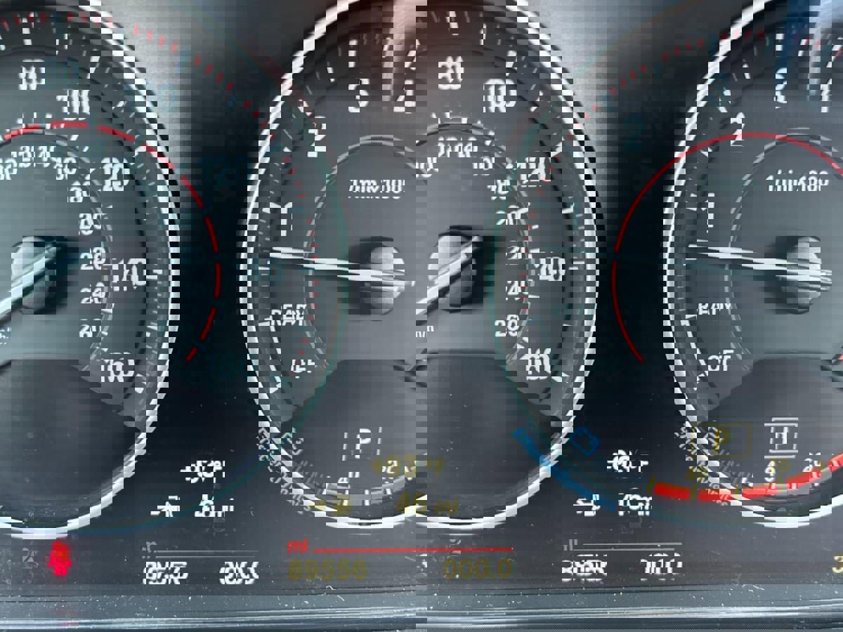 Used 2018 BMW 330i Sedan w/ Premium Package image 14