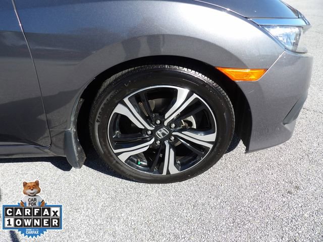 Used 2018 Honda Civic Touring image 12