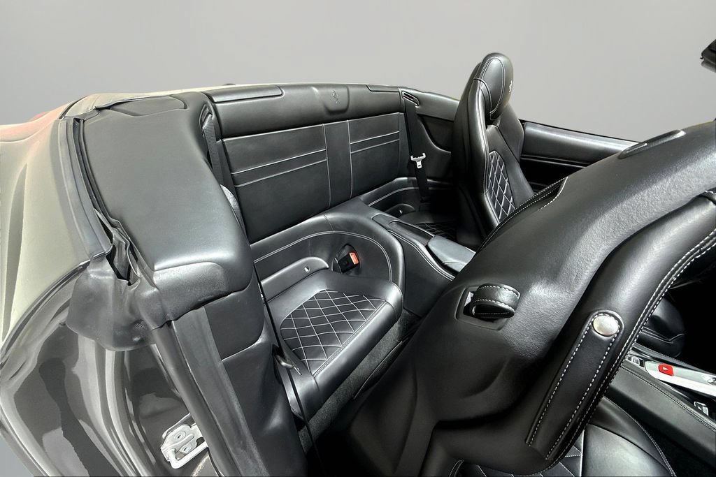Used 2015 Ferrari California T RWD image 21