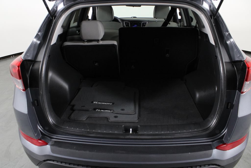 Used 2018 Hyundai Tucson SE AWD/4WD image 17