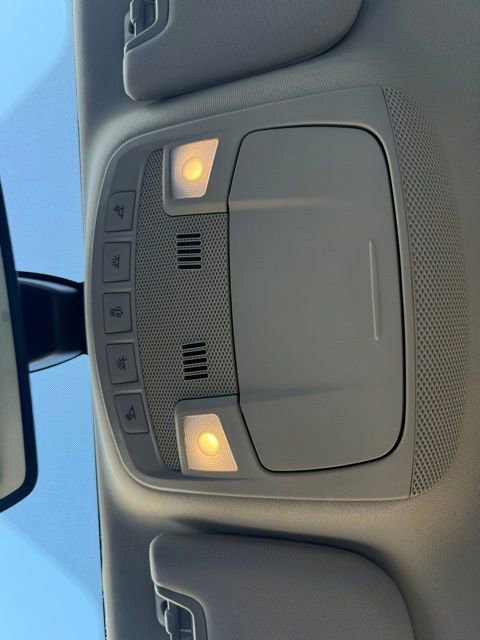 Used 2020 Ford Fusion SE image 23