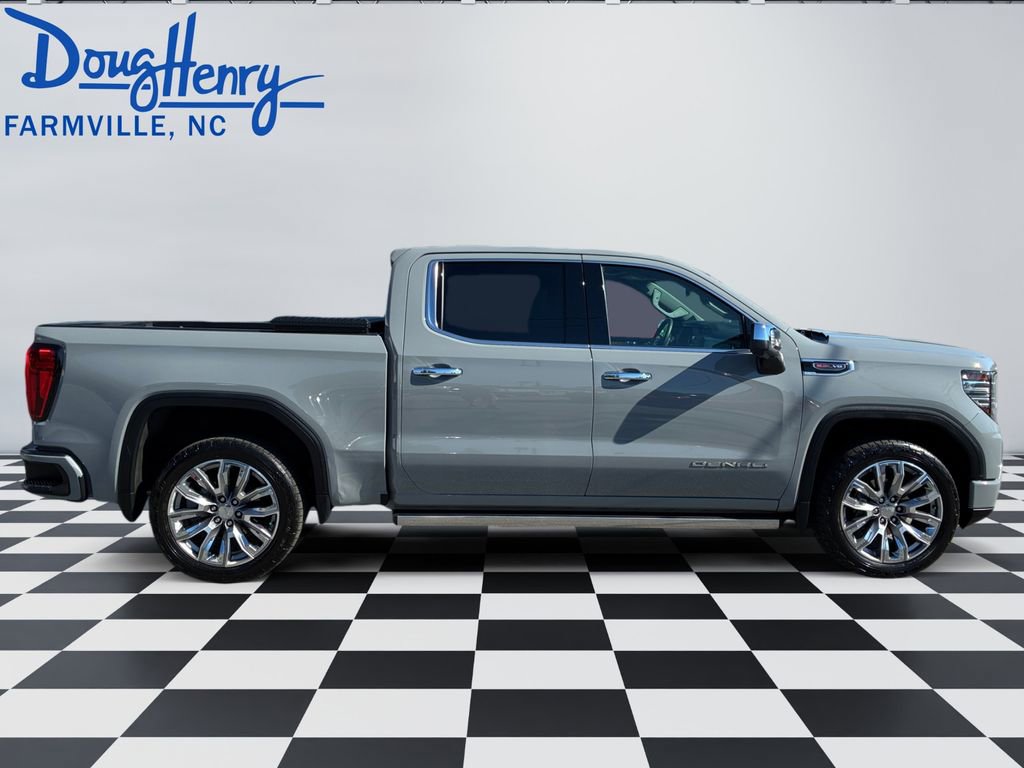 Used 2025 GMC Sierra 1500 Denali w/ Denali Reserve Package AWD/4WD image 6