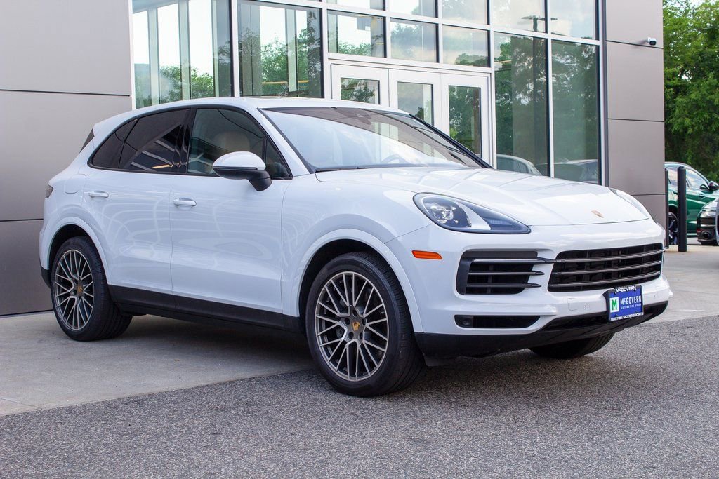 Certified 2022 Porsche Cayenne S Platinum image 3