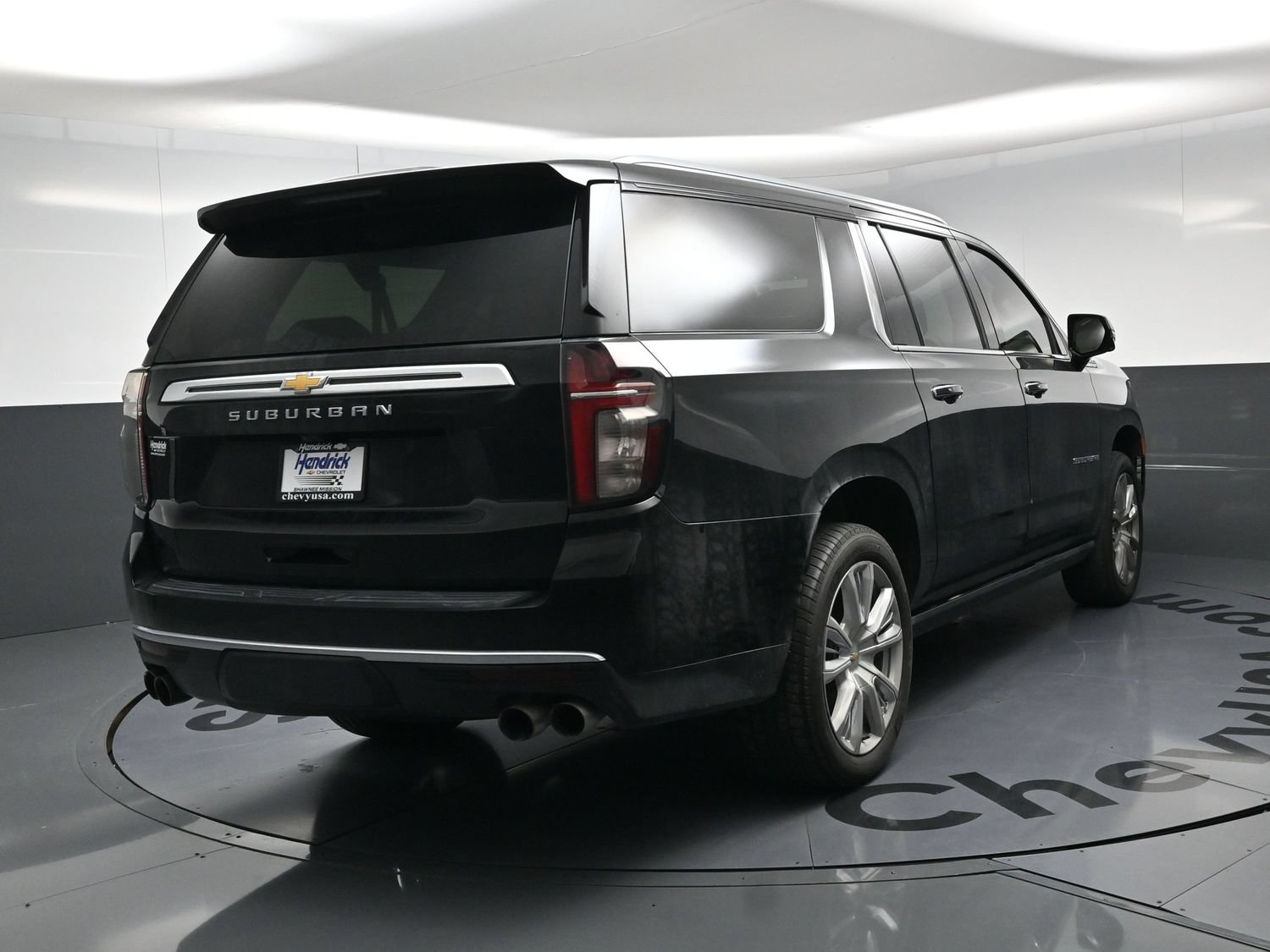 Used 2021 Chevrolet Suburban High Country AWD/4WD image 9