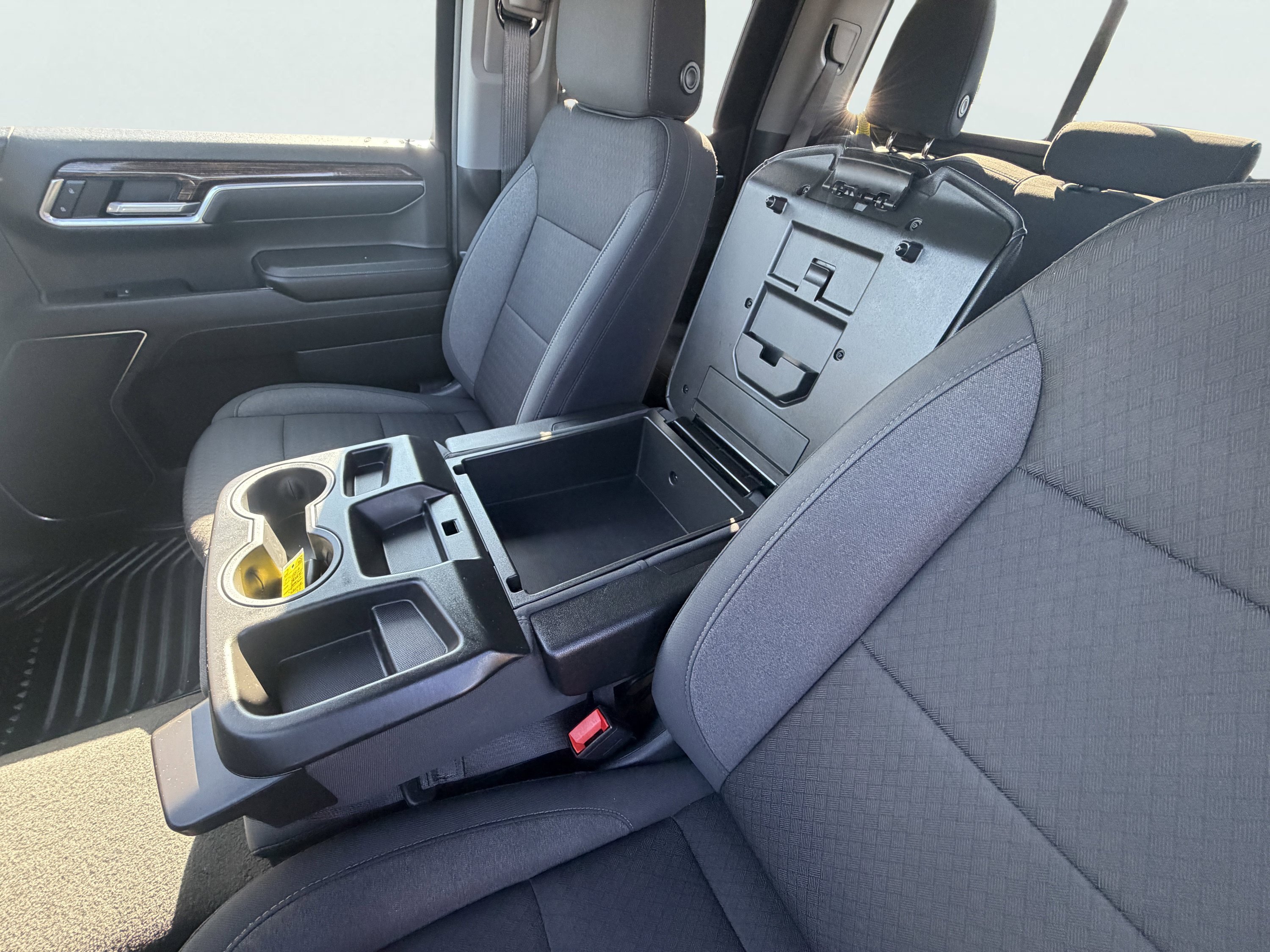 Used 2024 GMC Sierra 1500 SLE w/ Preferred Package AWD/4WD image 34