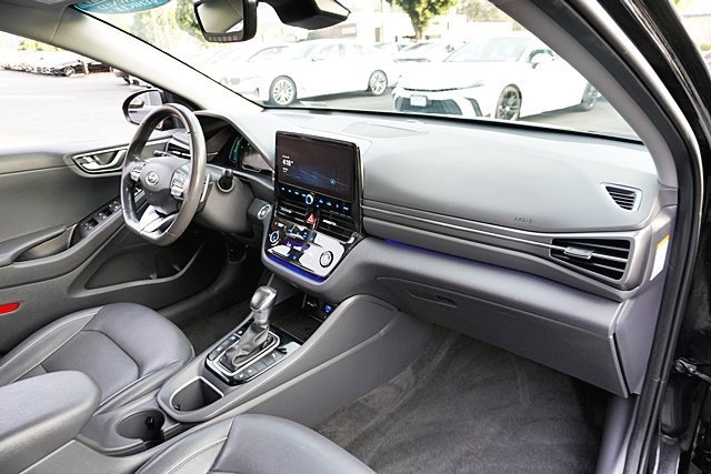 Certified 2022 Hyundai Ioniq Limited image 10
