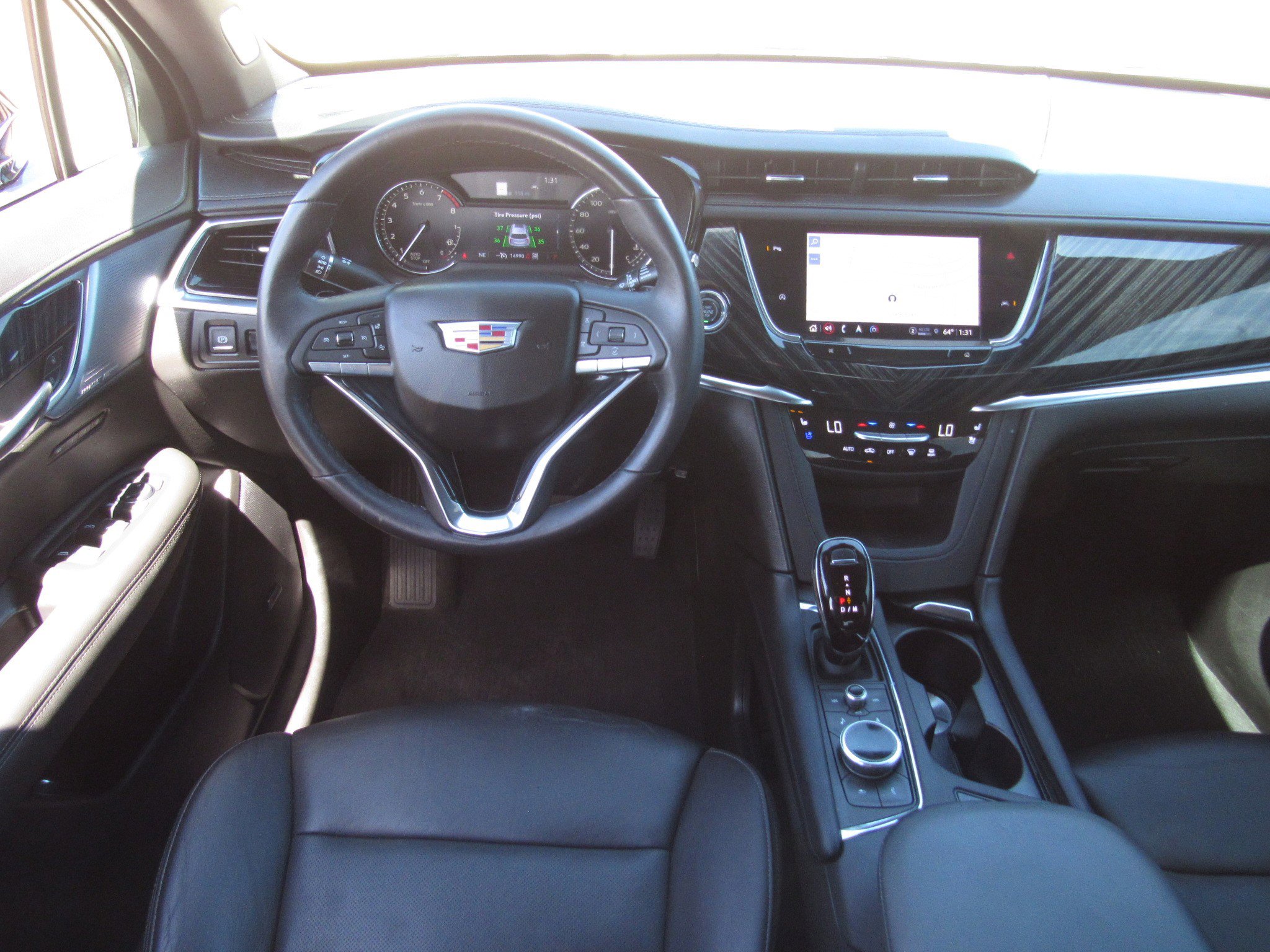 Used 2024 Cadillac XT6 Premium Luxury image 18