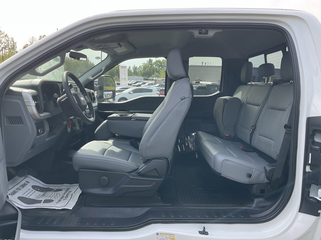 New 2026 Ford F350 XL w/ XL Chrome Package image 11