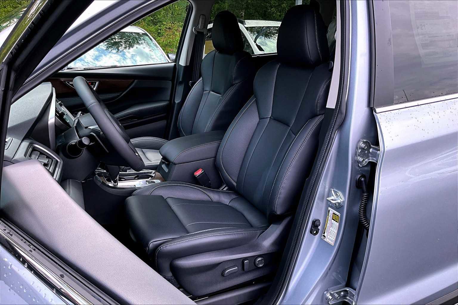 New 2025 Subaru Ascent Touring image 9