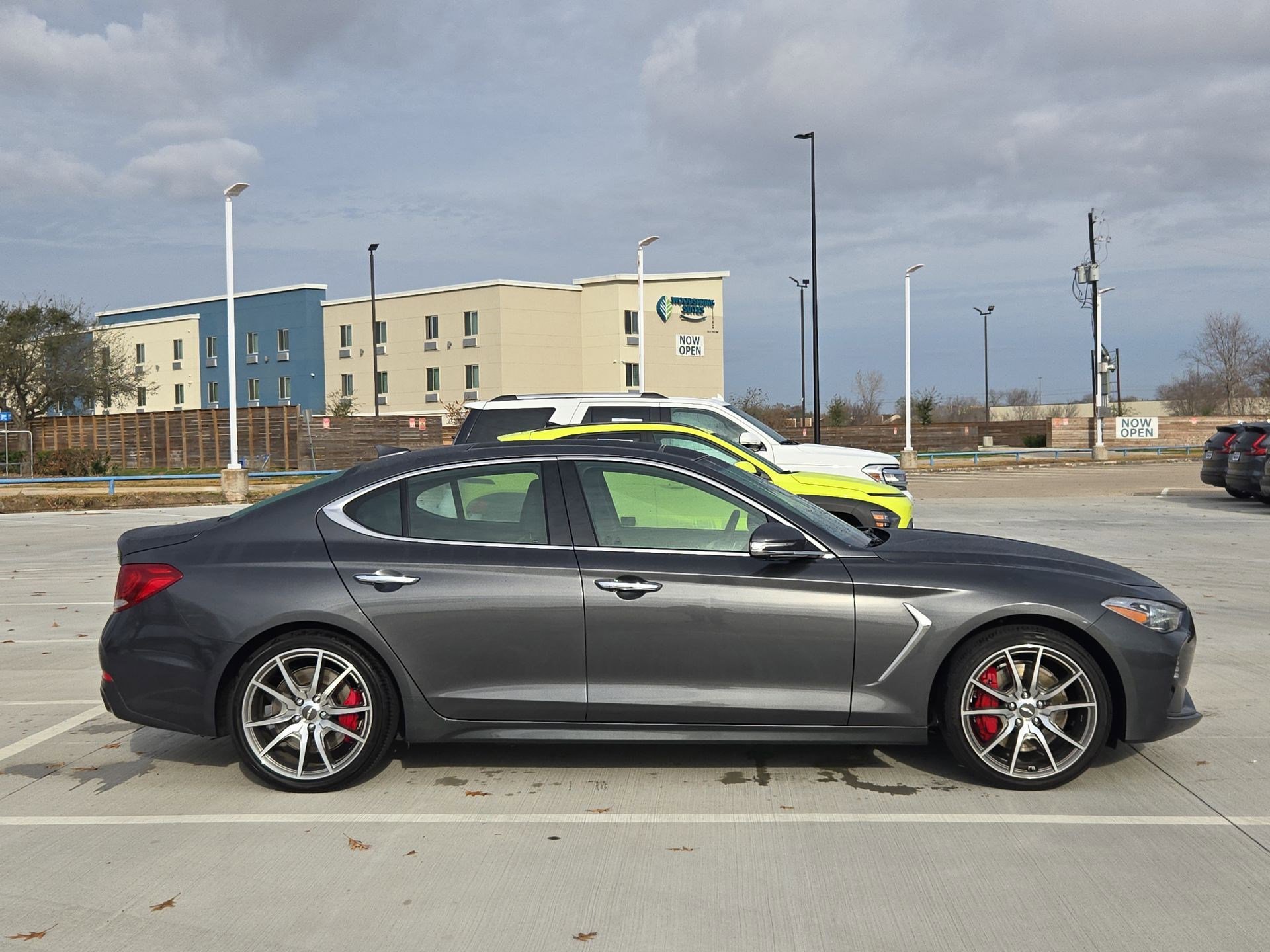 Used 2020 Genesis G70 3.3T w/ Prestige Package image 2