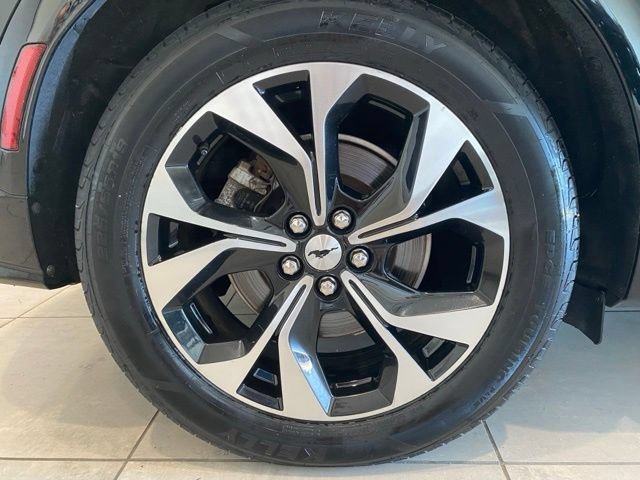 Used 2021 Ford Mustang Mach-E Premium RWD image 4