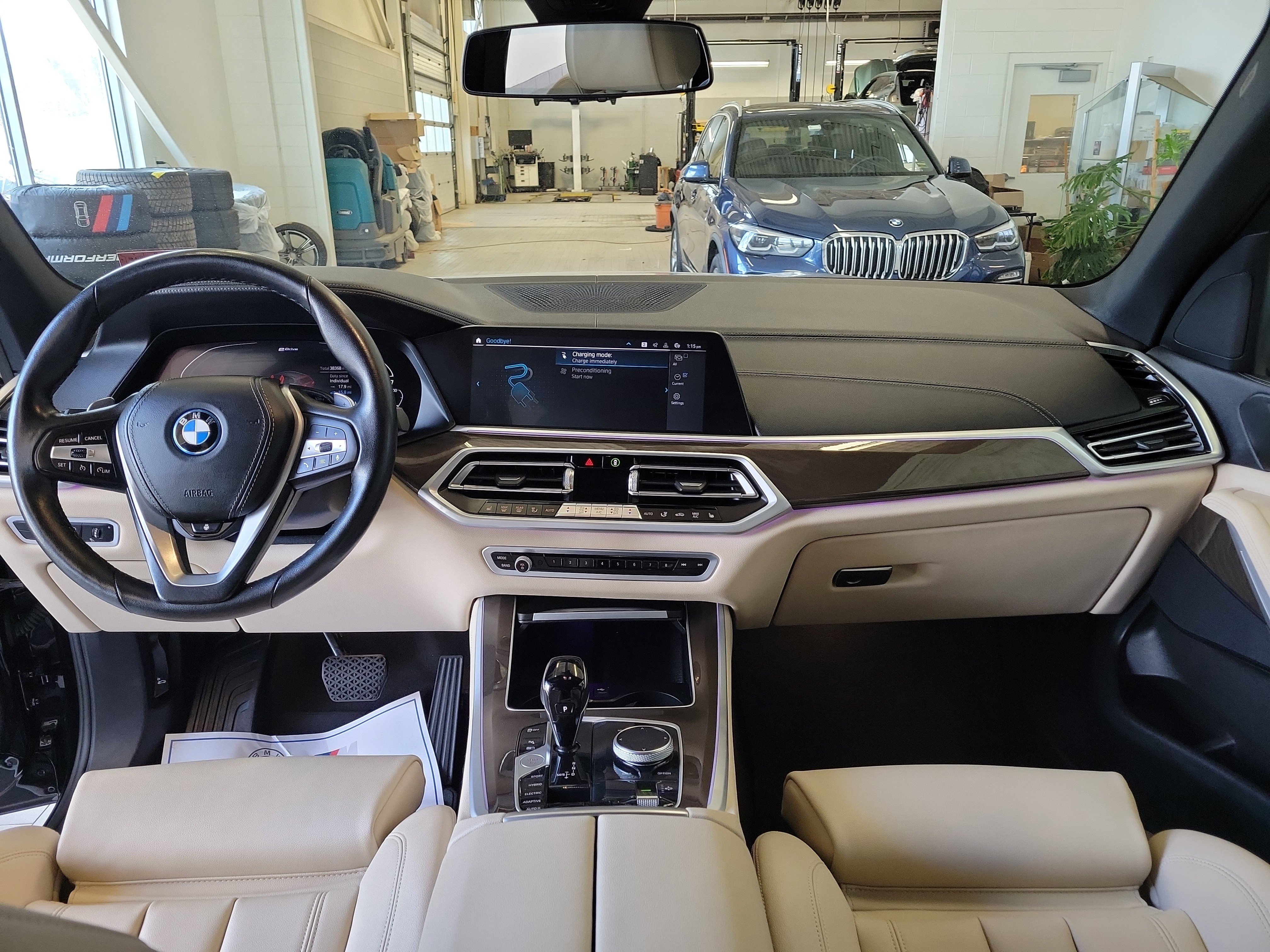 Used 2022 BMW X5 xDrive45e w/ Climate Comfort Package image 18