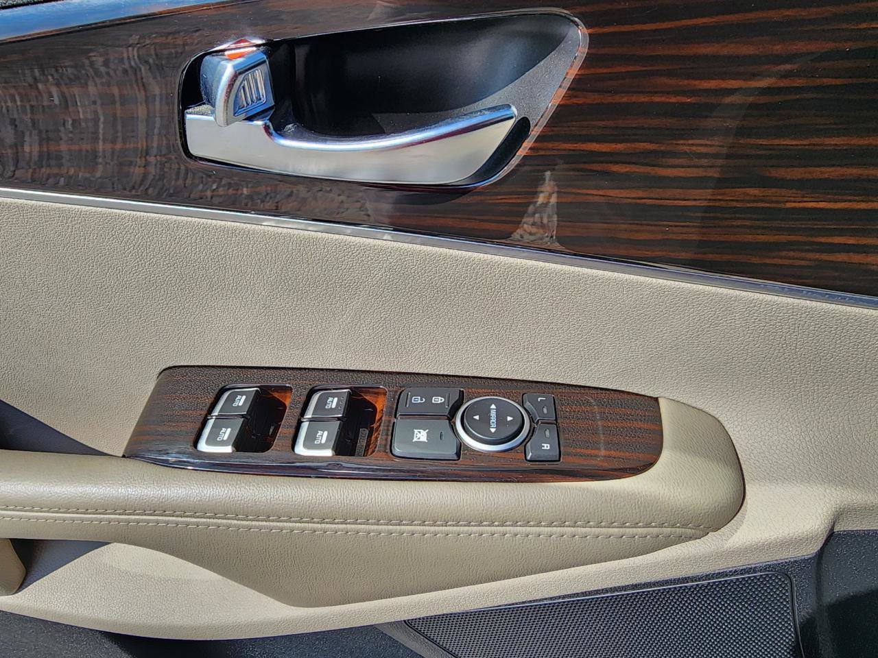 Used 2019 Kia Sorento EX image 14