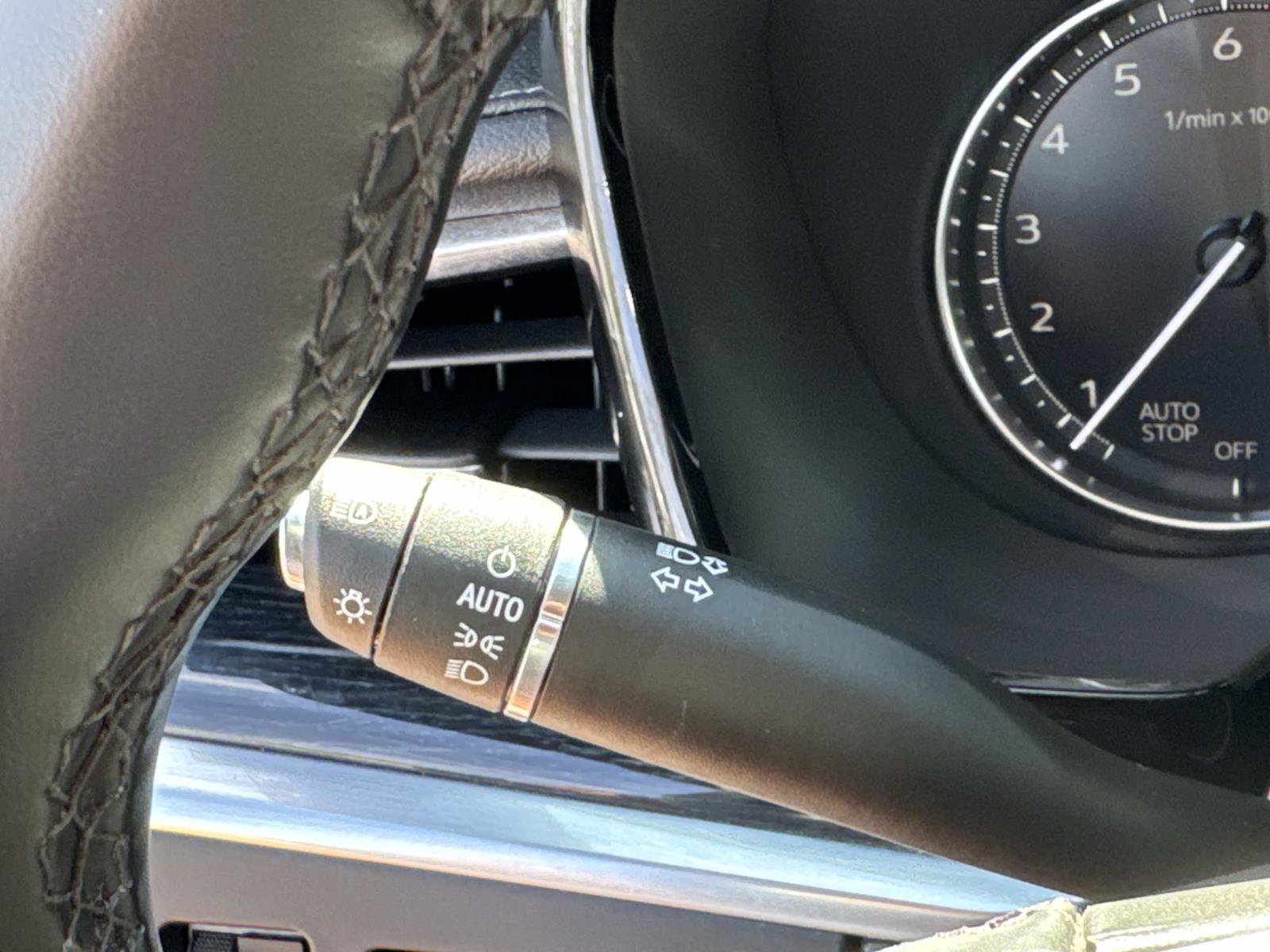 Used 2025 Cadillac XT5 Premium Luxury image 31