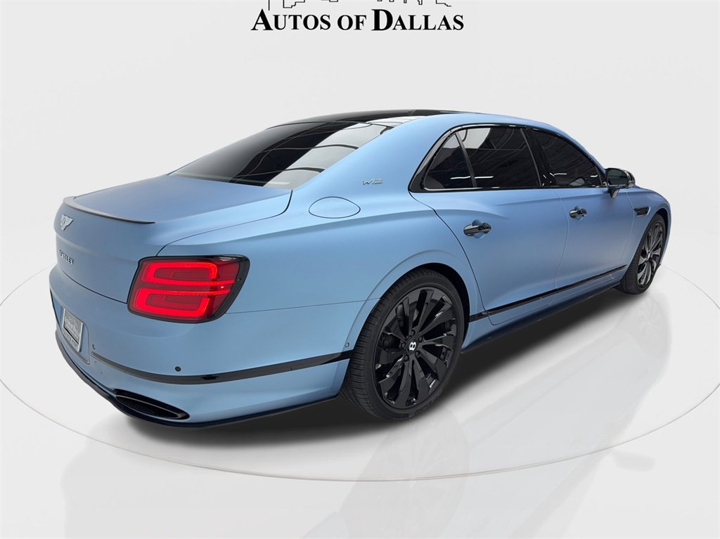 Used 2022 Bentley Flying Spur W12 image 9