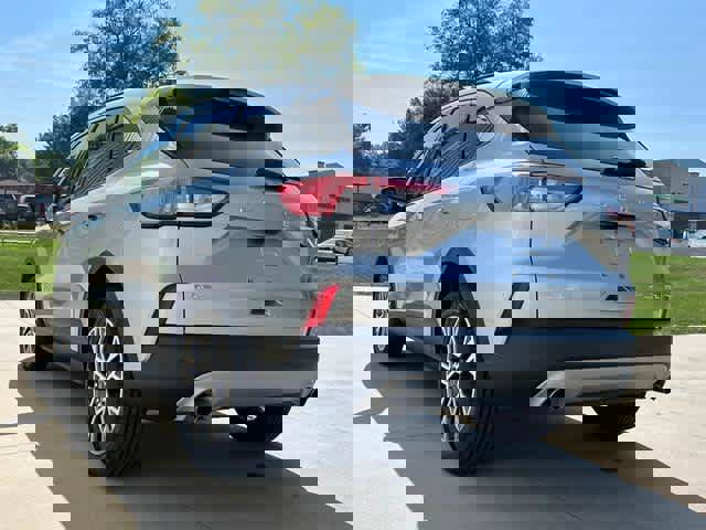Certified 2022 Ford Escape SEL image 4