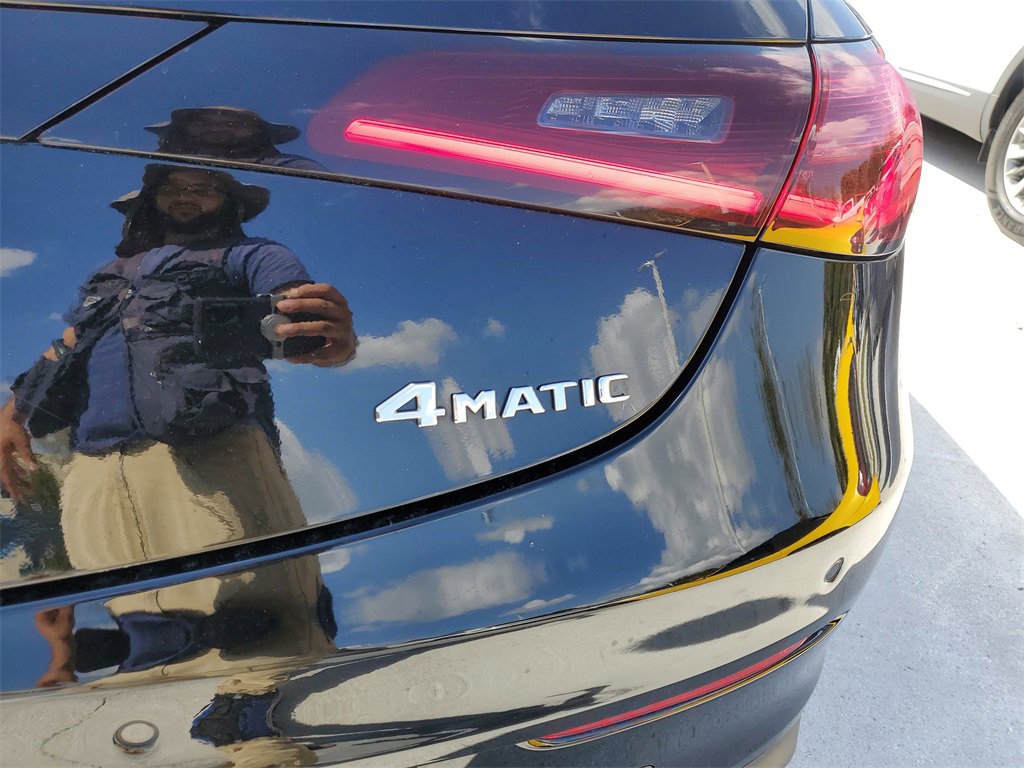 Used 2025 Mercedes-Benz CLE 300 4MATIC Coupe image 5