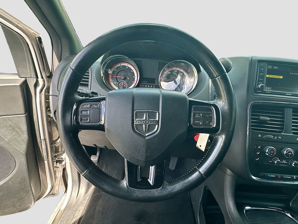 Used 2017 Dodge Grand Caravan SXT w/ Blacktop Package image 11
