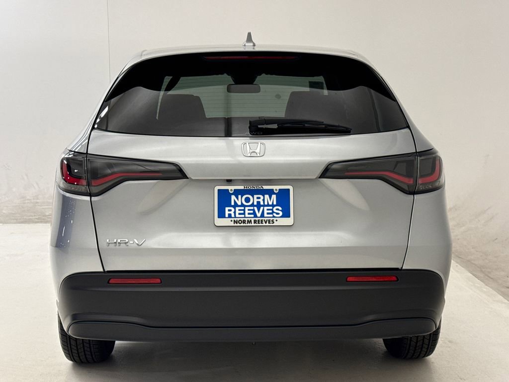 New 2026 Honda HR-V LX image 8