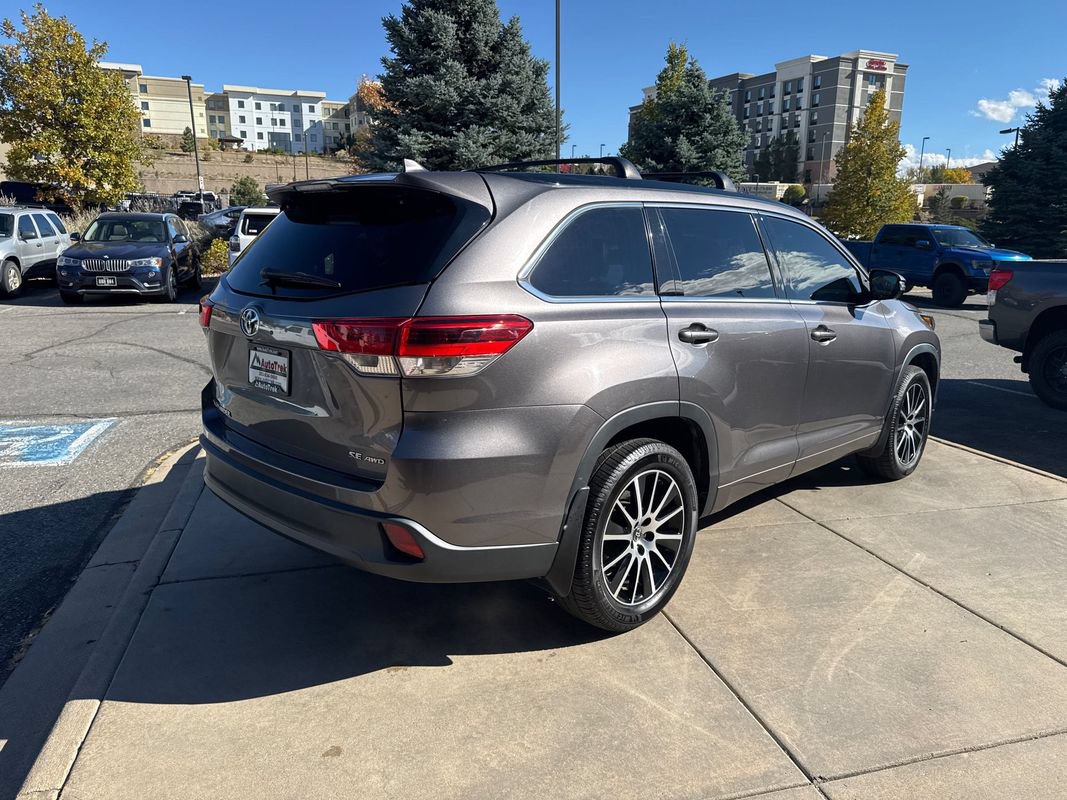 Used 2018 Toyota Highlander SE AWD/4WD image 7