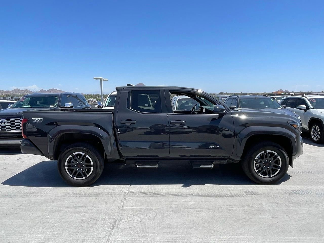 Used 2025 Toyota Tacoma TRD Sport AWD/4WD image 3