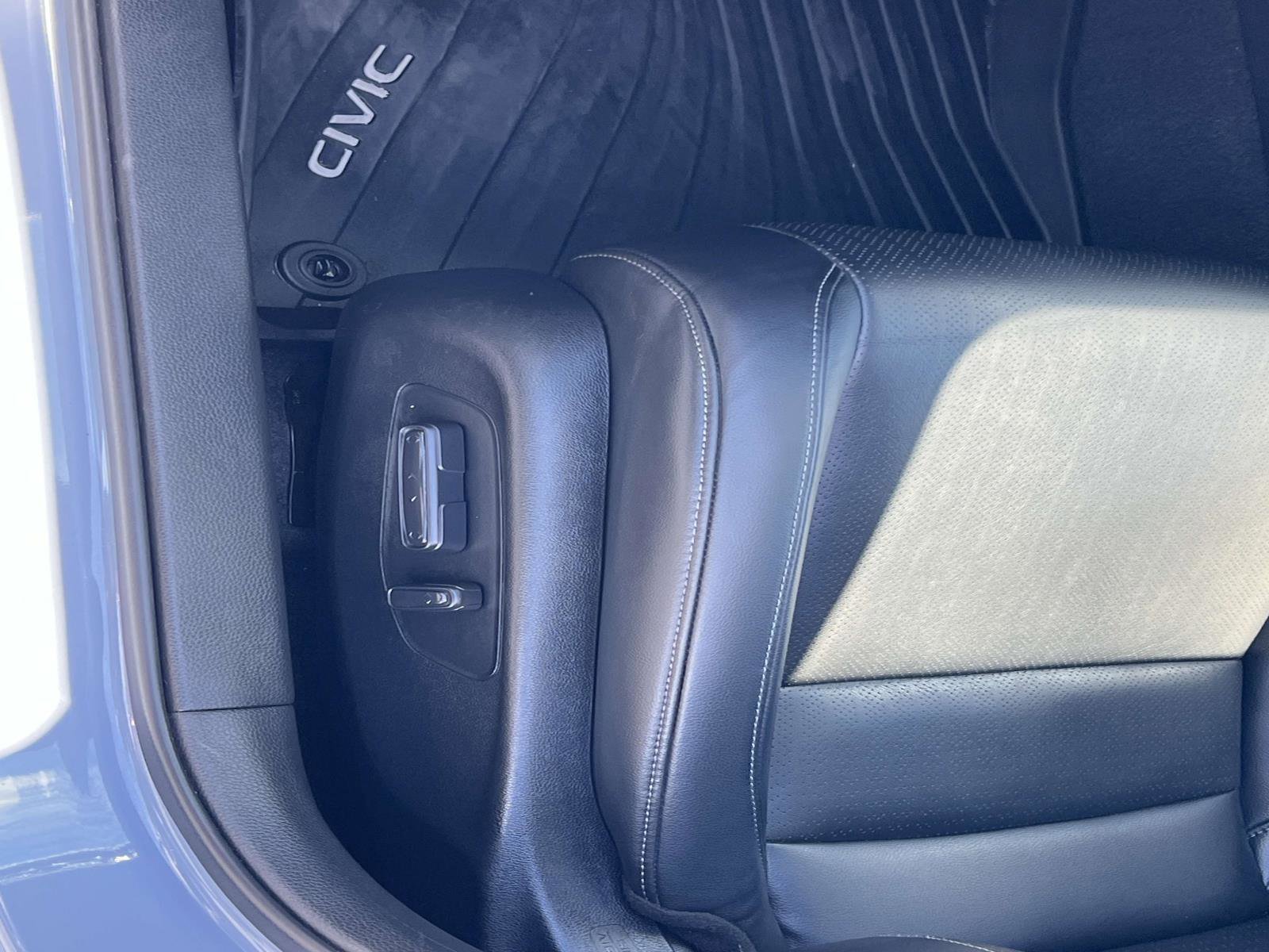 Certified 2022 Honda Civic Sport Touring image 19