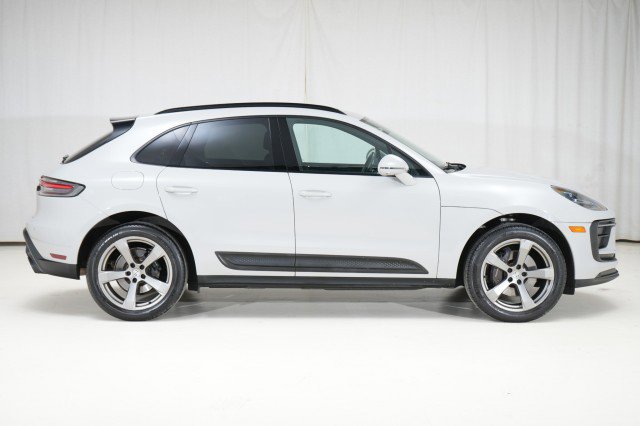 Used 2023 Porsche Macan image 15