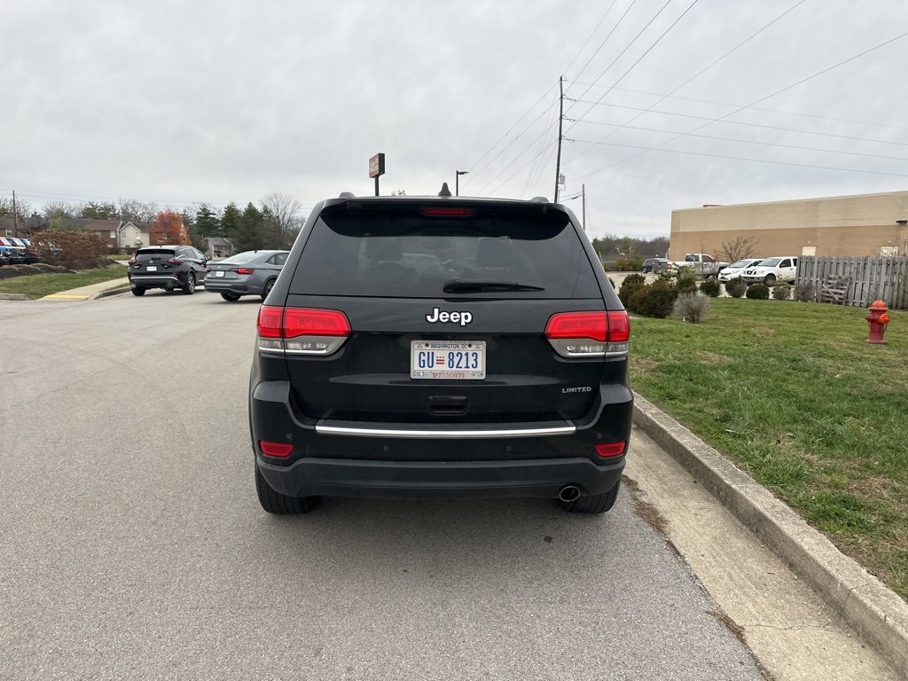 Used 2017 Jeep Grand Cherokee Limited image 6