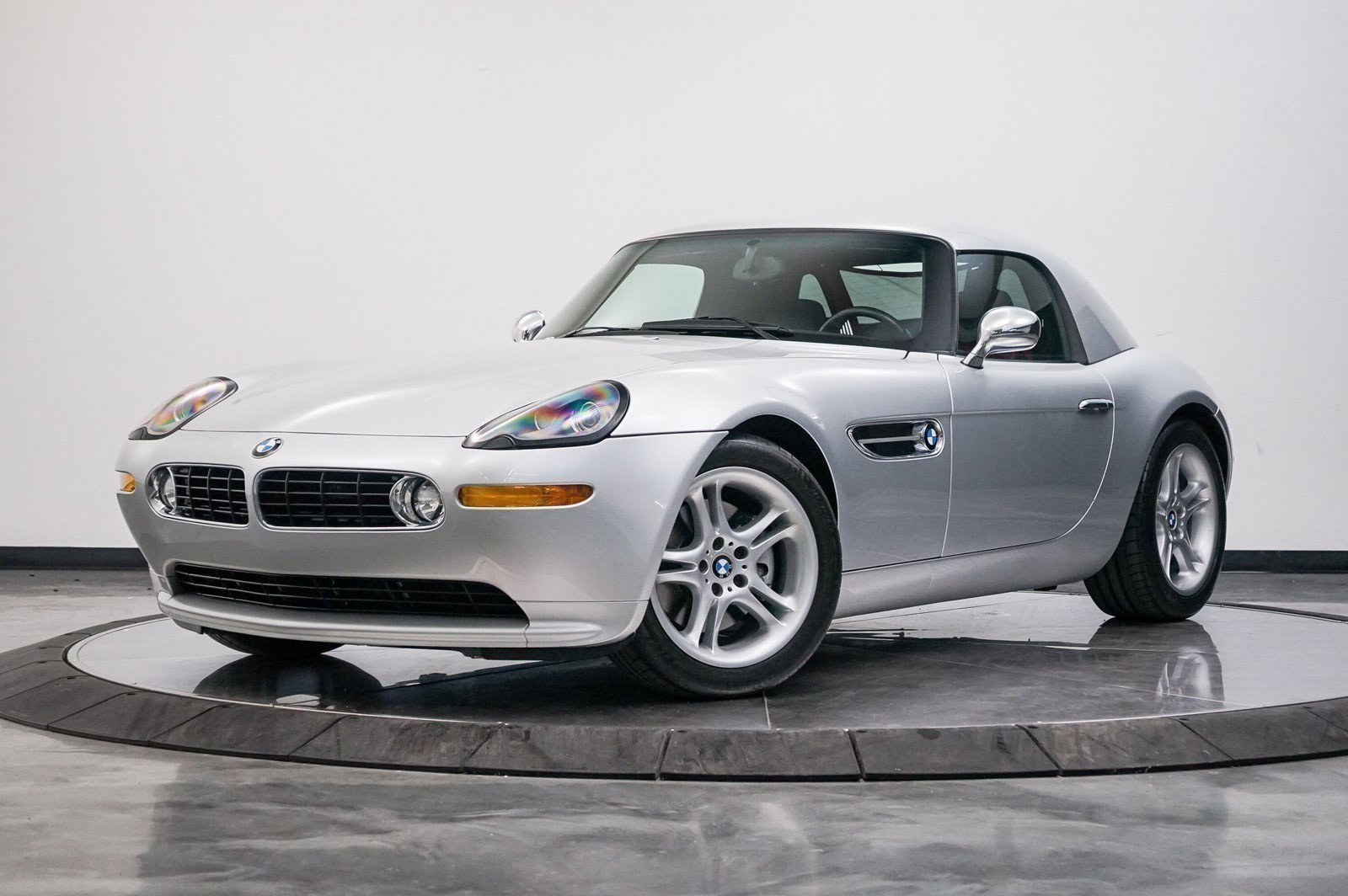 Used 2003 BMW Z8 RWD image 48