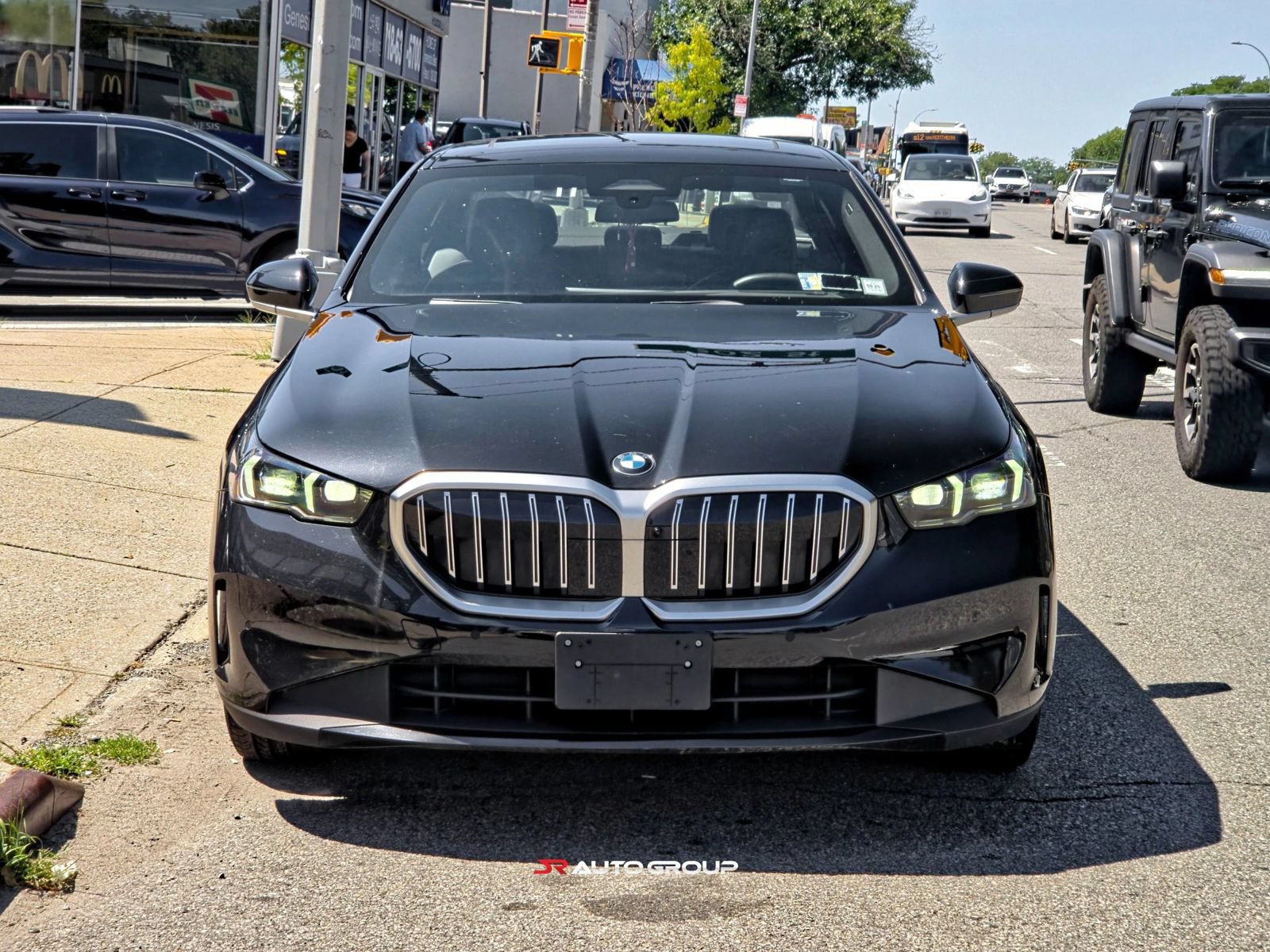 Used 2024 BMW 530i xDrive AWD/4WD image 5