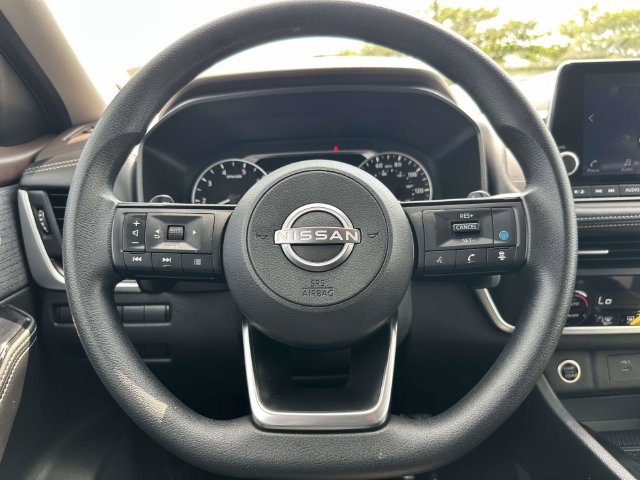 Used 2023 Nissan Rogue SV AWD/4WD image 23