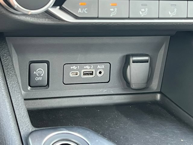 Used 2024 Nissan Sentra SV FWD image 22