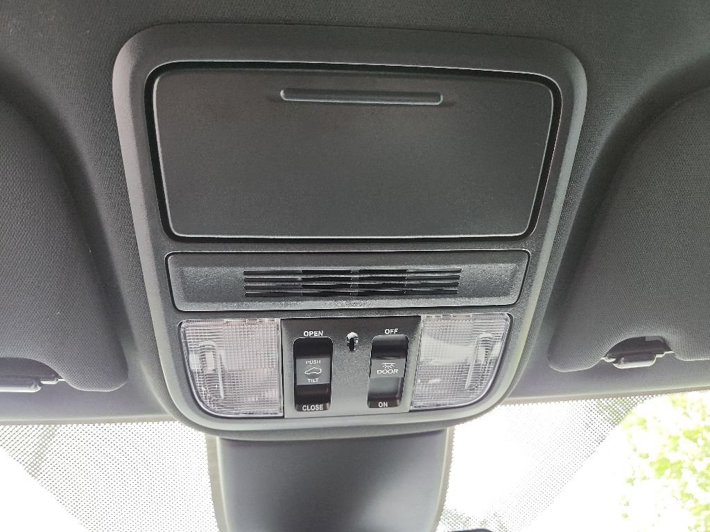 Used 2023 Honda Odyssey Sport image 26