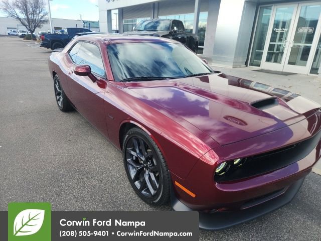Used 2019 Dodge Challenger R/T w/ Plus Package image 3