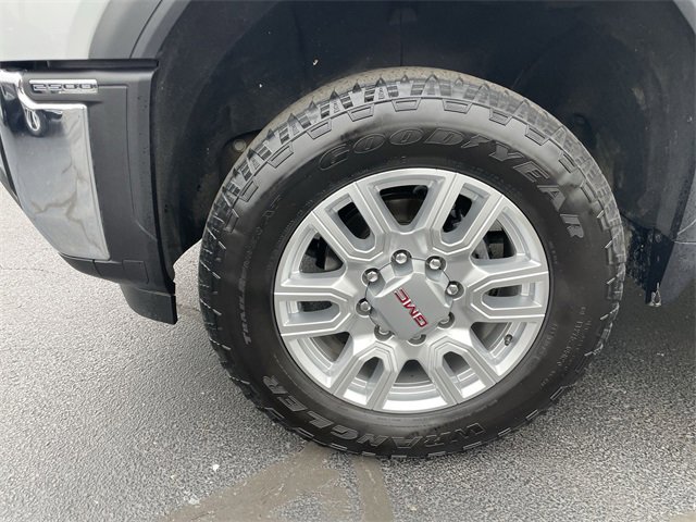 Used 2024 GMC Sierra 2500 SLE image 8