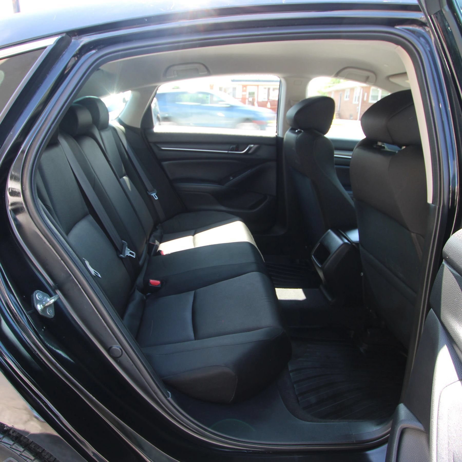 Used 2018 Honda Accord LX image 12