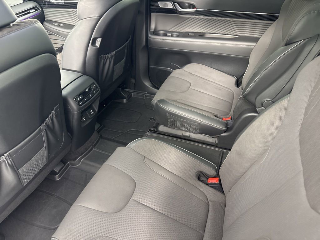 Used 2025 Hyundai Palisade Calligraphy AWD/4WD image 16